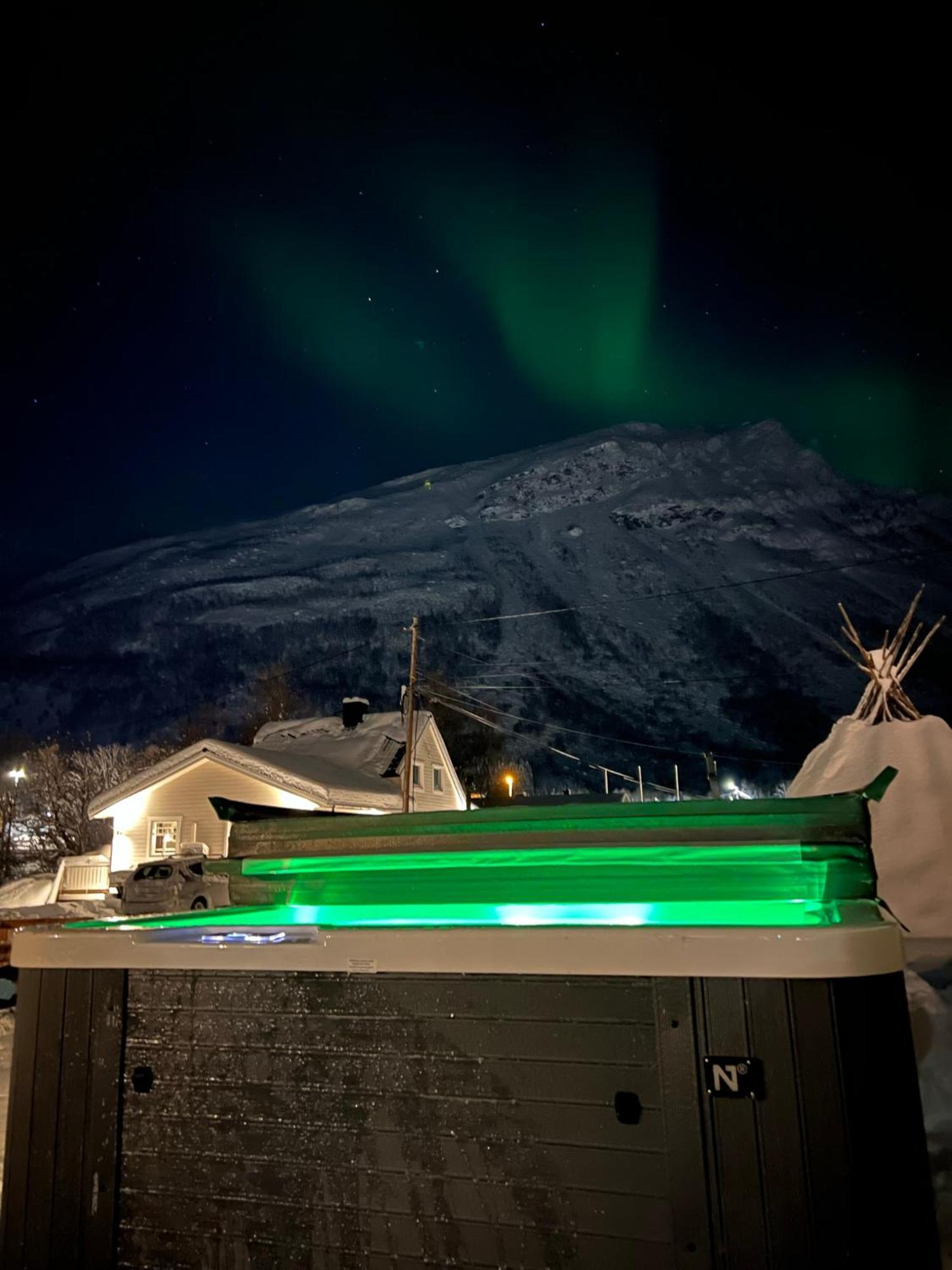 Alpan Apartments, Lyngenfjord Olderdalen Εξωτερικό φωτογραφία