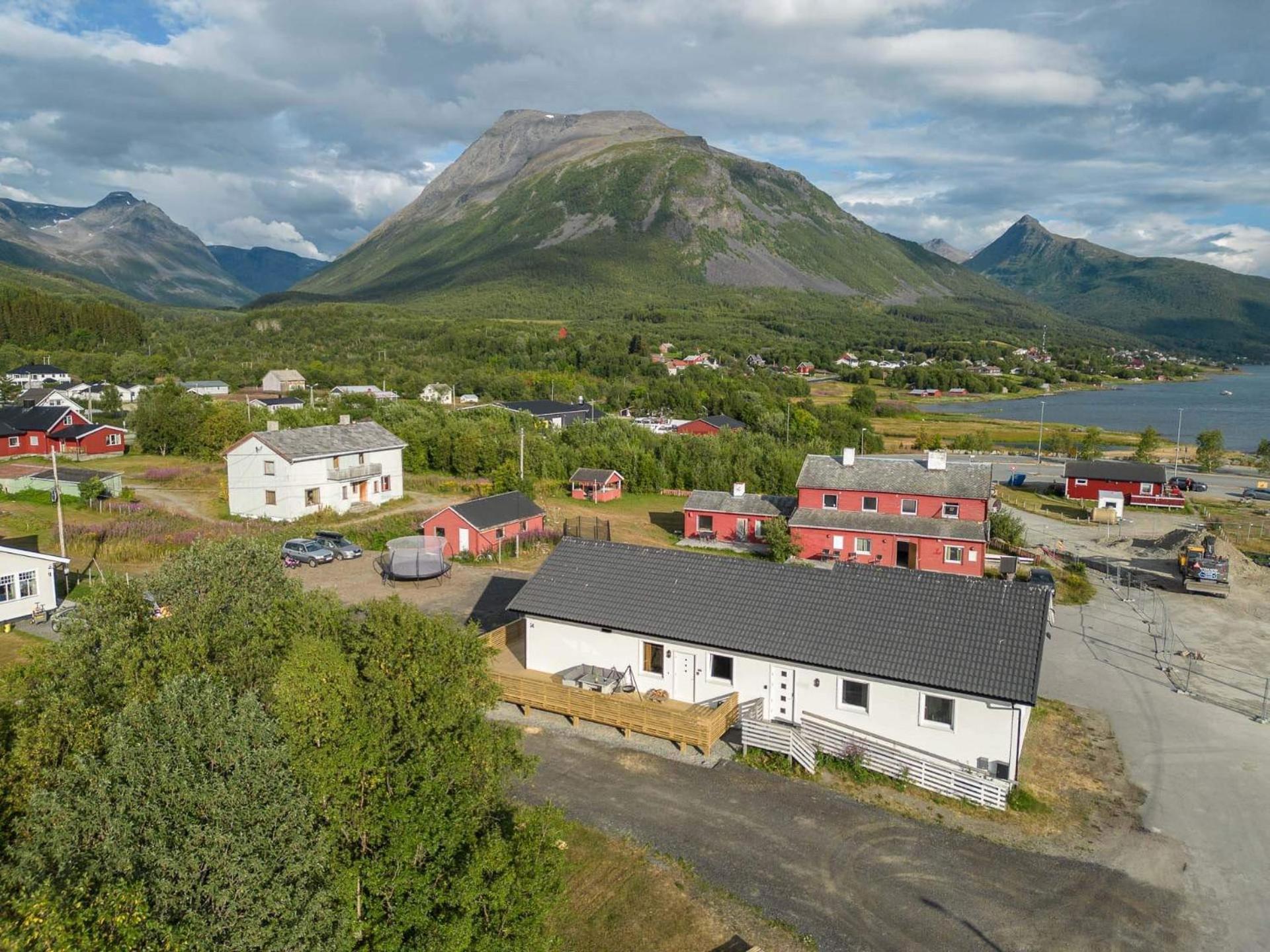Alpan Apartments, Lyngenfjord Olderdalen Εξωτερικό φωτογραφία