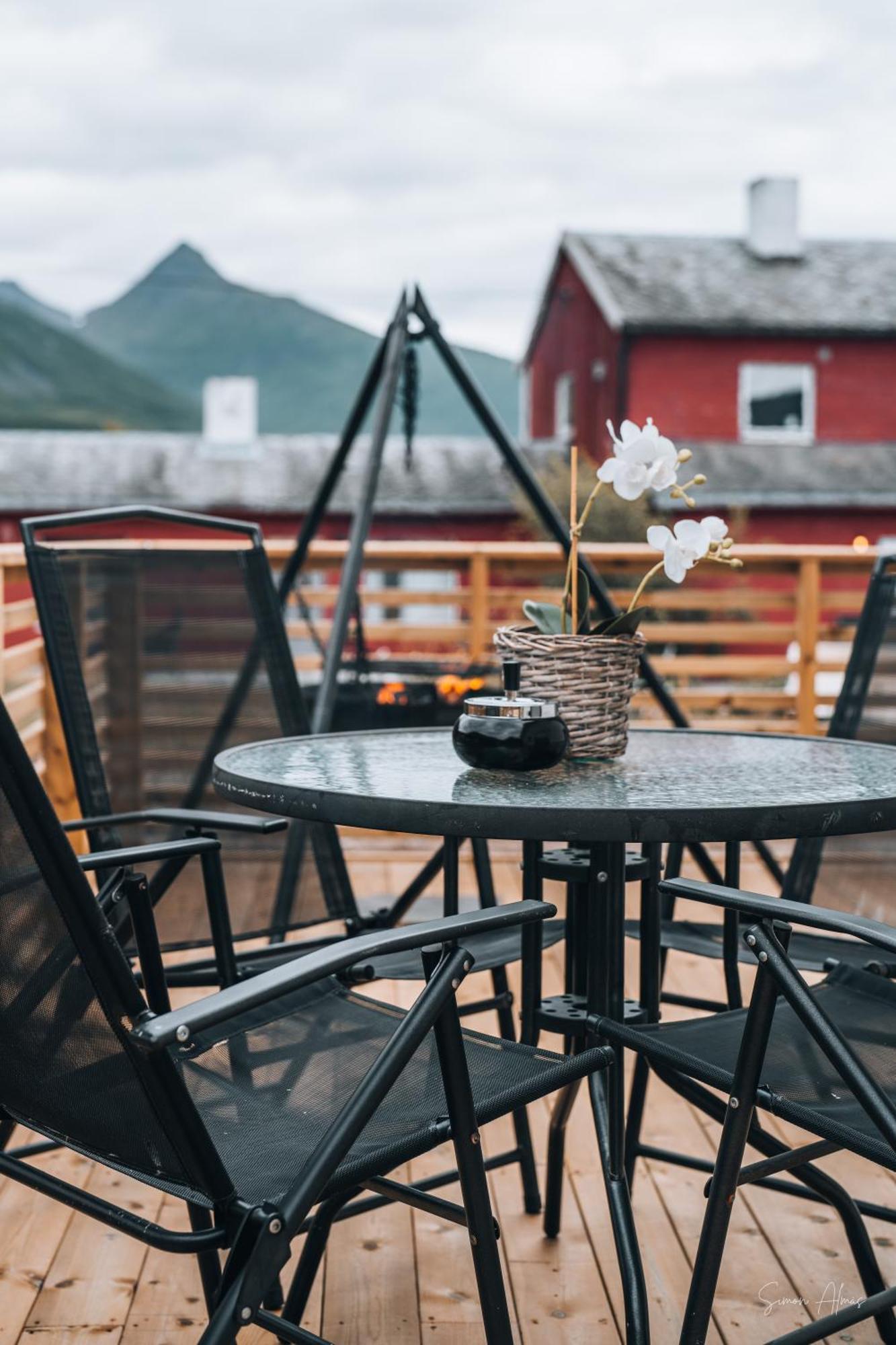 Alpan Apartments, Lyngenfjord Olderdalen Εξωτερικό φωτογραφία